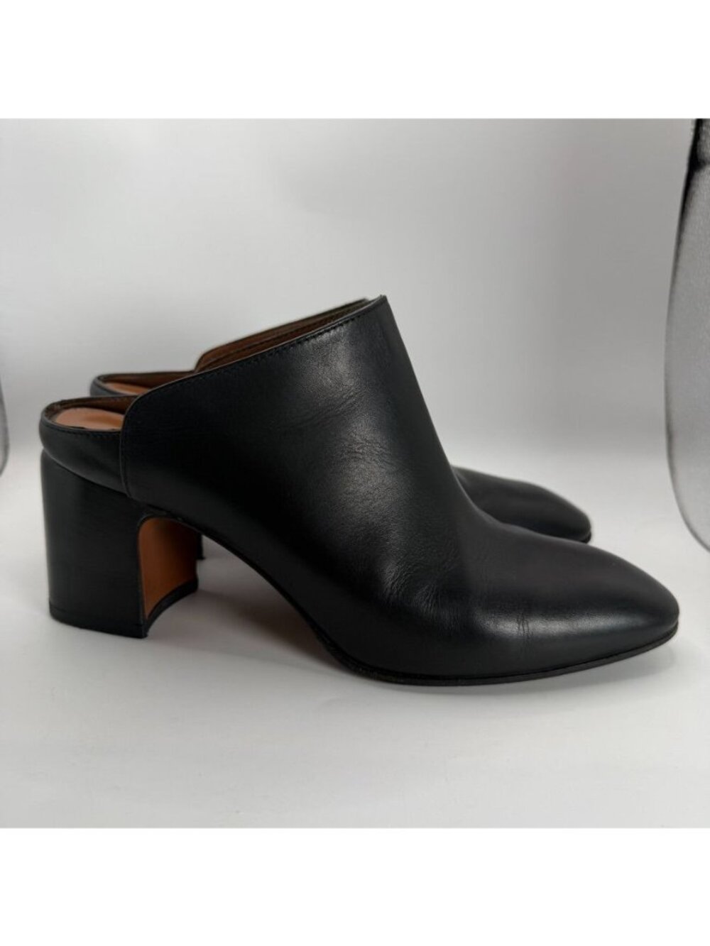 Aquatalia Black Leather Block Heel Mules Size 7 Italy